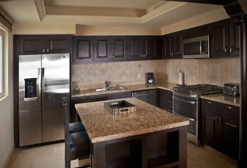 Villa 3 Makuuhuonetta, Quivira Los Cabos Condos & Homes Vacation Rentals