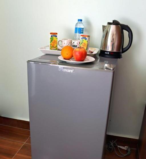 سوئیت جونیور خانوادگی, Luca Pyramids Inn