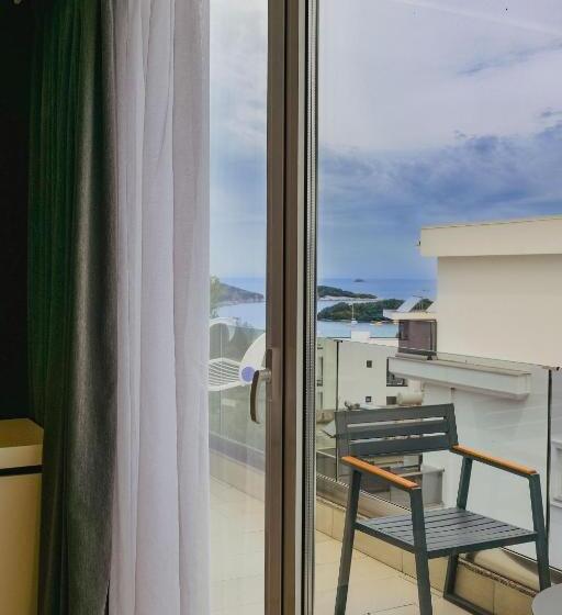 オーシャンビューのデラックストリプルルーム, L Amo Del Mare