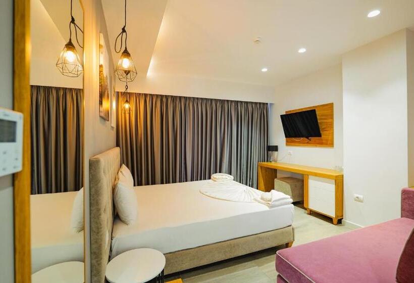 オーシャンビューのデラックストリプルルーム, L Amo Del Mare