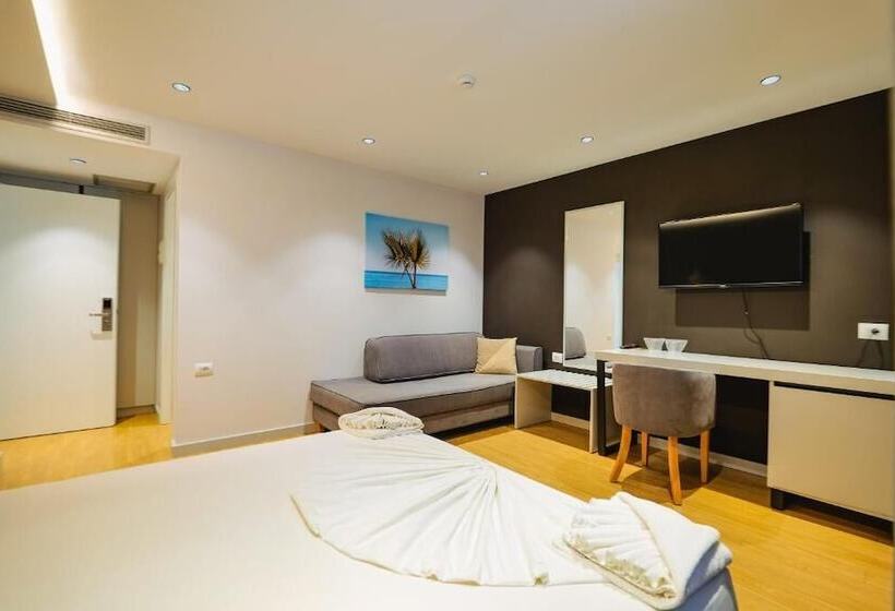 オーシャンビューのデラックストリプルルーム, L Amo Del Mare