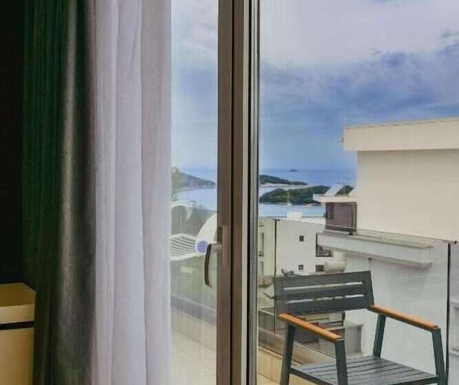 オーシャンビューのデラックストリプルルーム, L Amo Del Mare