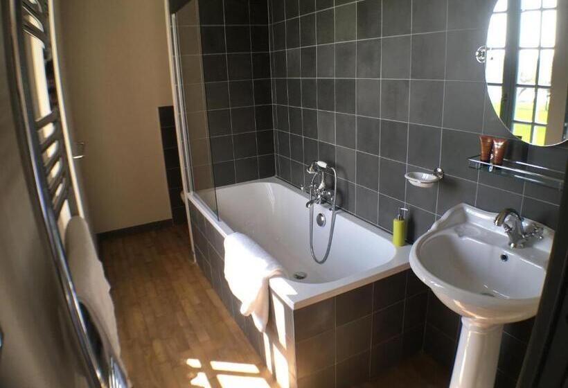 غرفة قياسية سرير كينج, Les Jardins De La Matz