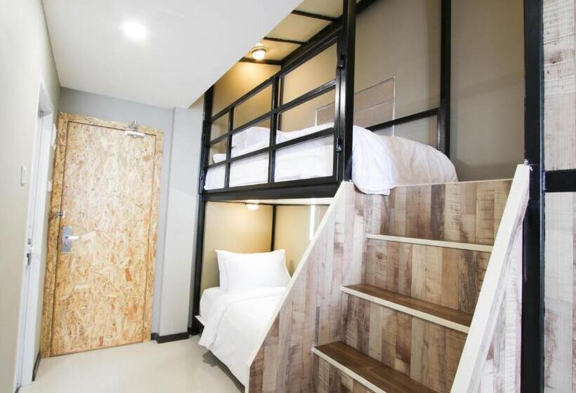 Семейный Номер, All Nite & Day Palembang Veteran