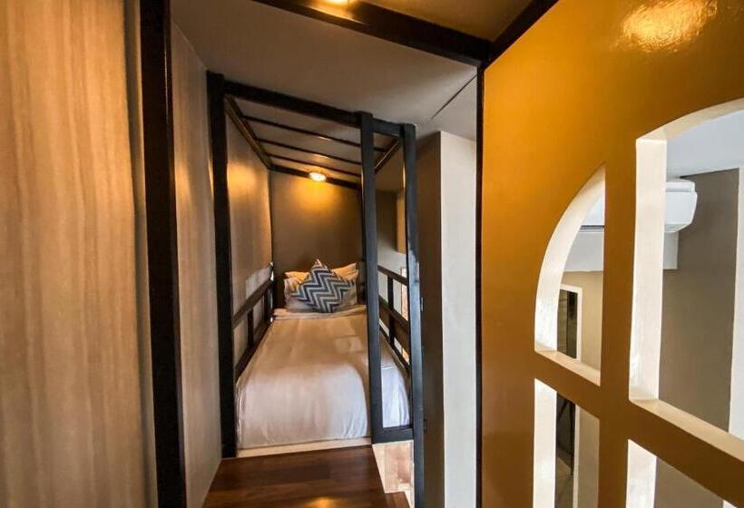 Семейный Номер, All Nite & Day Palembang Veteran