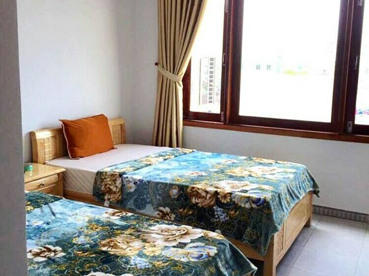 اتاق لوکس سه تخته, Bắc Nam