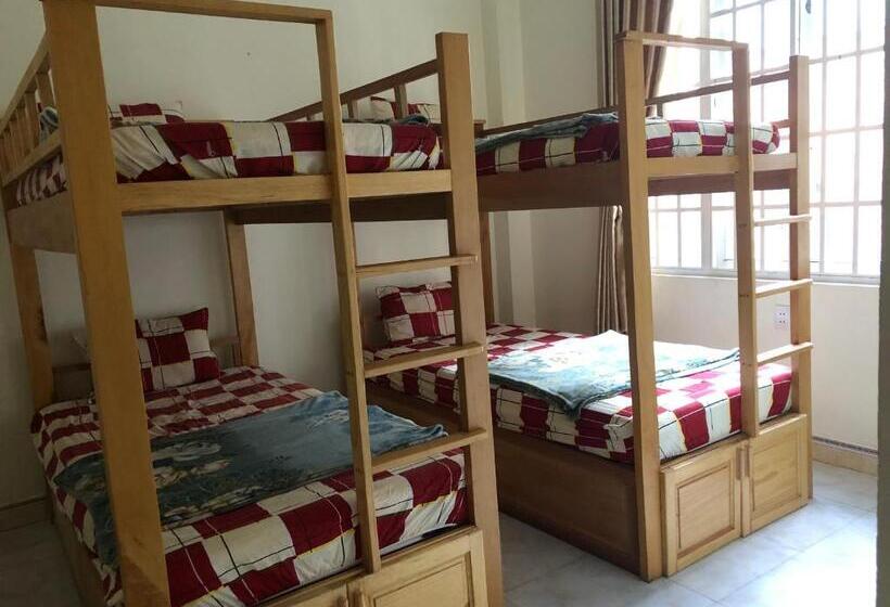 تختخواب در اتاق مشترک, Bắc Nam