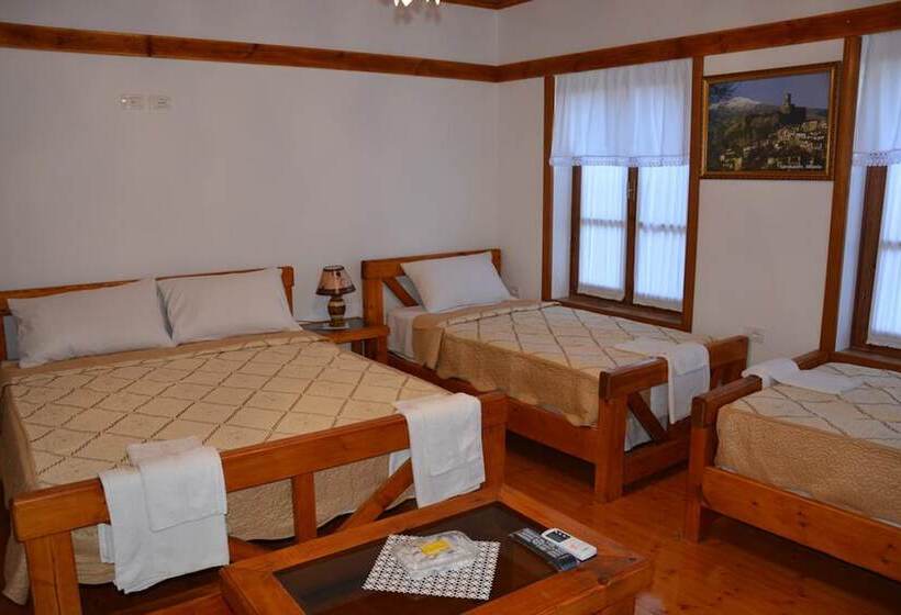 デラックスの４人部屋, Bebej Tradicional