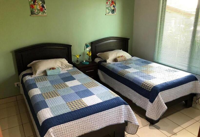 جناح سوبيريور مطل علي البحر, Casa Del Toucan