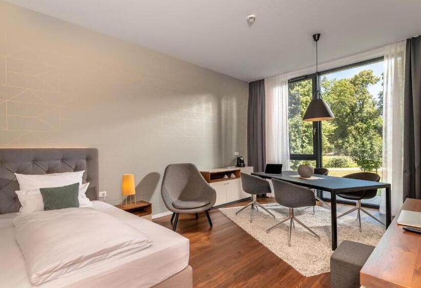 スタンダードシングルルーム, Melchior Park