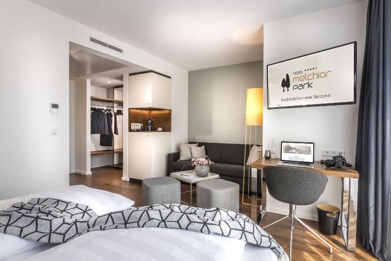 エクゼクティブルーム, Melchior Park