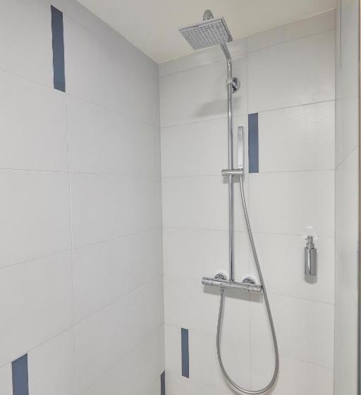 חדר סטנדרט, Ryzlink