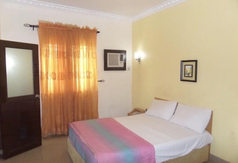 استودیوی لوکس, Springhills Hotels Limited