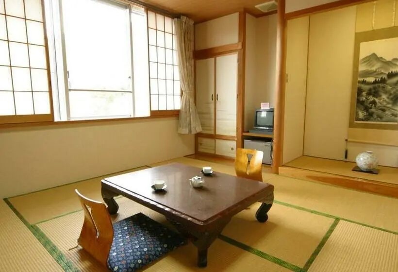 スタンダード４人部屋, Komao