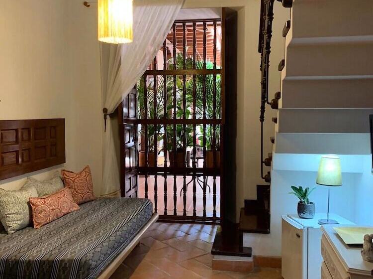 اتاق لوکس, Boutique Al Alma