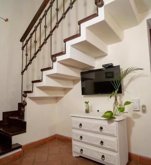 اتاق لوکس چهار تخته, Boutique Al Alma