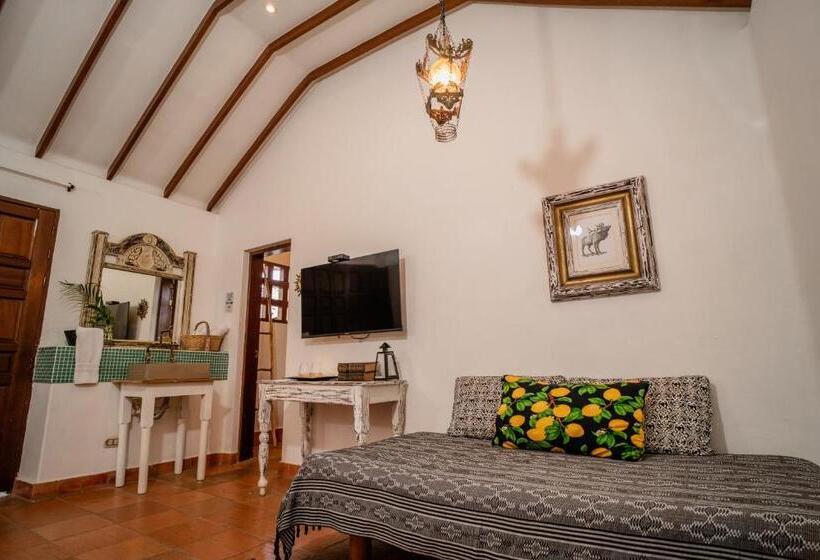 اتاق لوکس, Boutique Al Alma