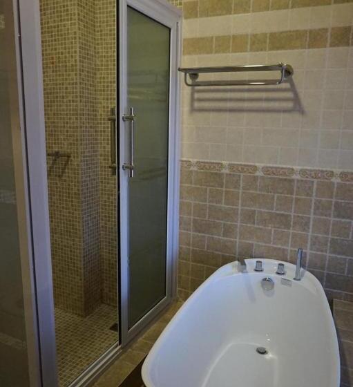 سوییت لوکس, Aenon Suites Oshogbo