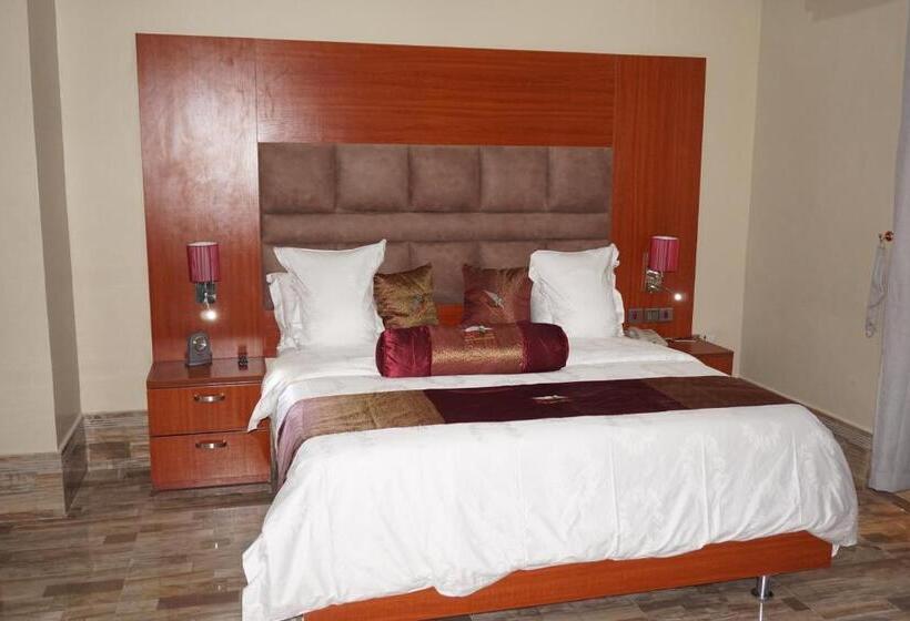 سوئیت پرزیدنت, Aenon Suites Oshogbo