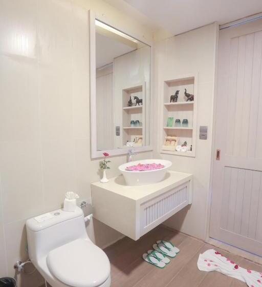 اتاق لوکس, Amata Garden Resort Bagan