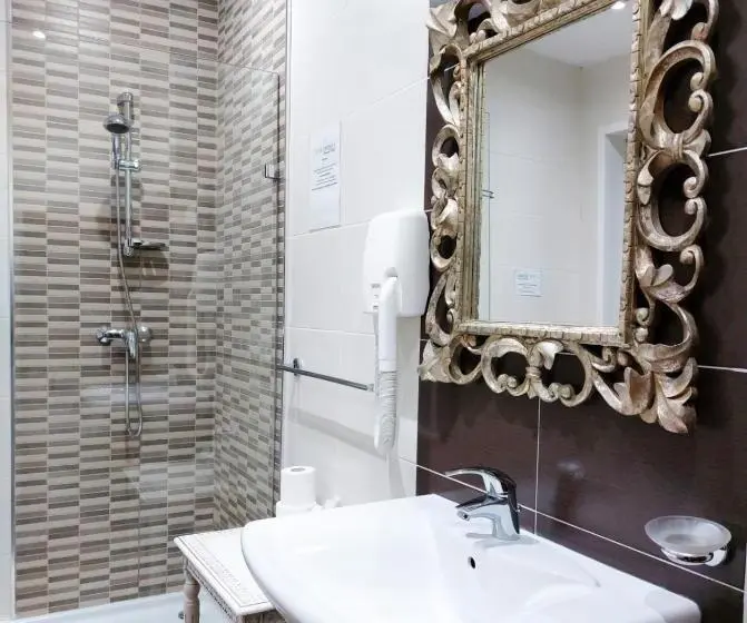 سوییت جونیور با بالکن, Casa Birmula Boutique
