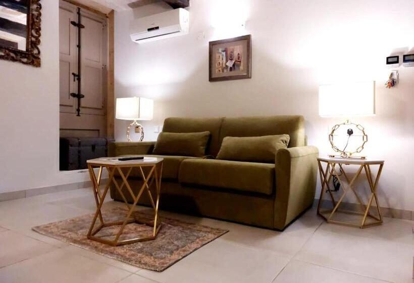 اتاق خانوادگی, Casa Birmula Boutique