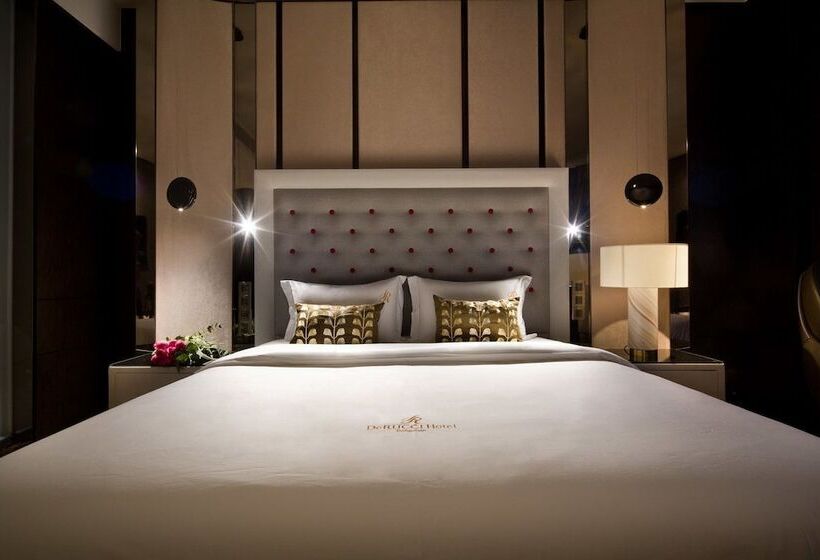 Habitació Estàndard, Derucci