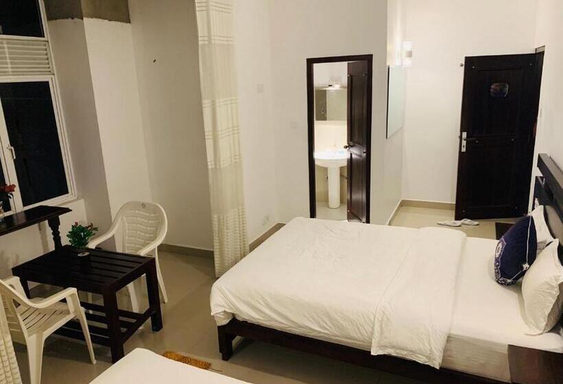 חדר דלוקס לשלושה, Lavenro Hotel & Resort