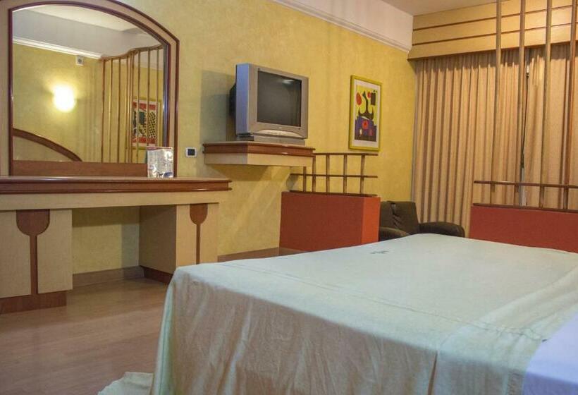 ジュニアスイート, Autohotel Ilussion