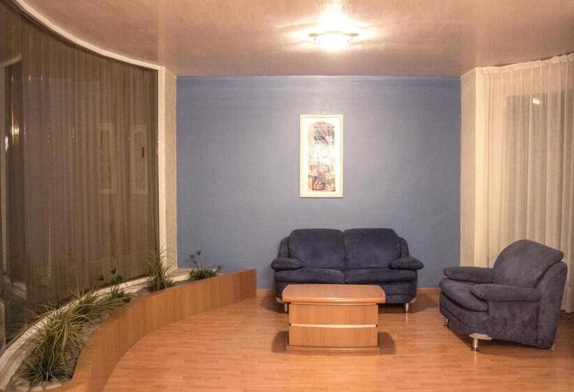 سوئیت پرزیدنت, Autohotel Ilussion