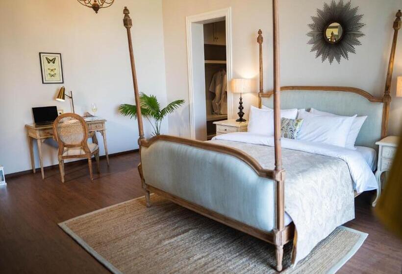 Suíte, The Source At Sula