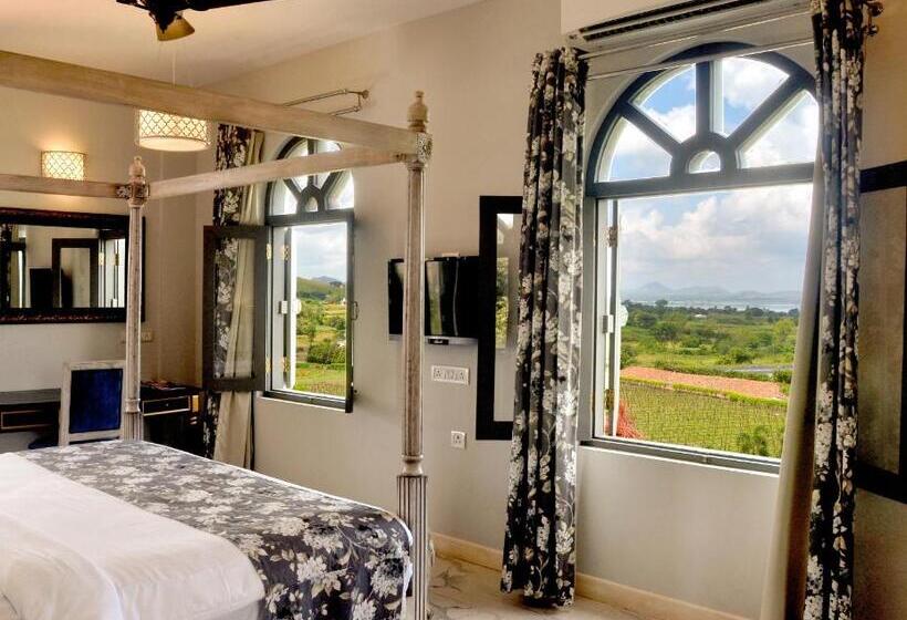 Suíte, The Source At Sula