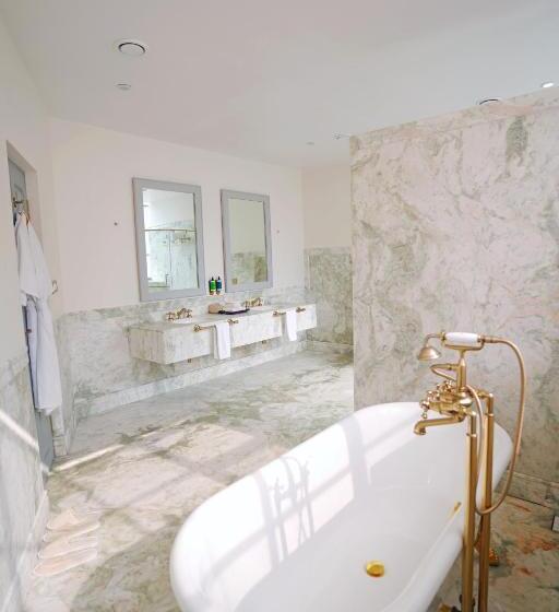 Suíte, The Source At Sula