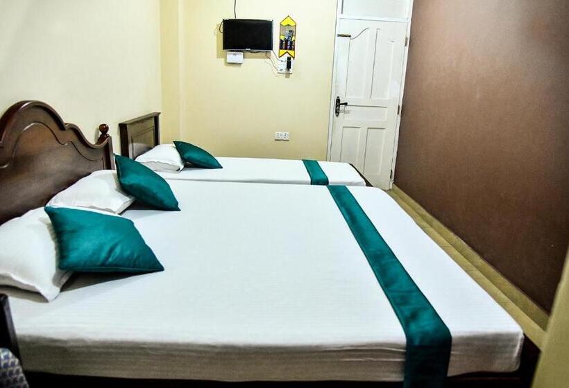 Camera Tripla Deluxe, Sri Krishna Bhavan