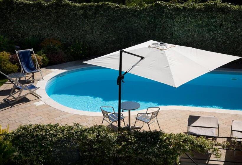 חדר דלוקס לארבעה, Cascina36 B&b