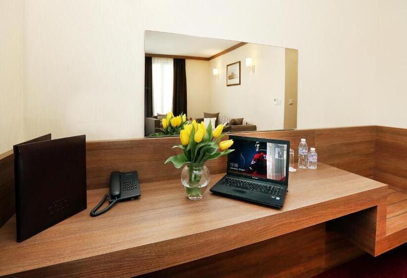 חדר דלוקס, Coop  Sofia