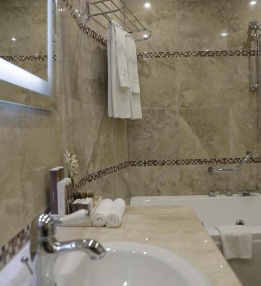 סוויטה דלוקס, Coop  Sofia