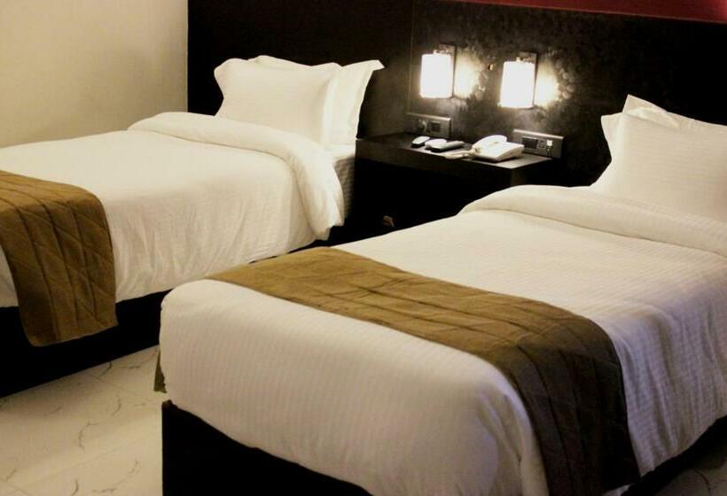 اتاق لوکس, Grand Tizu