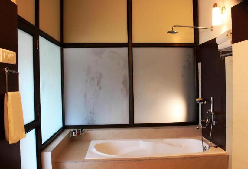 سوئیت با بالکن, Grand Tizu