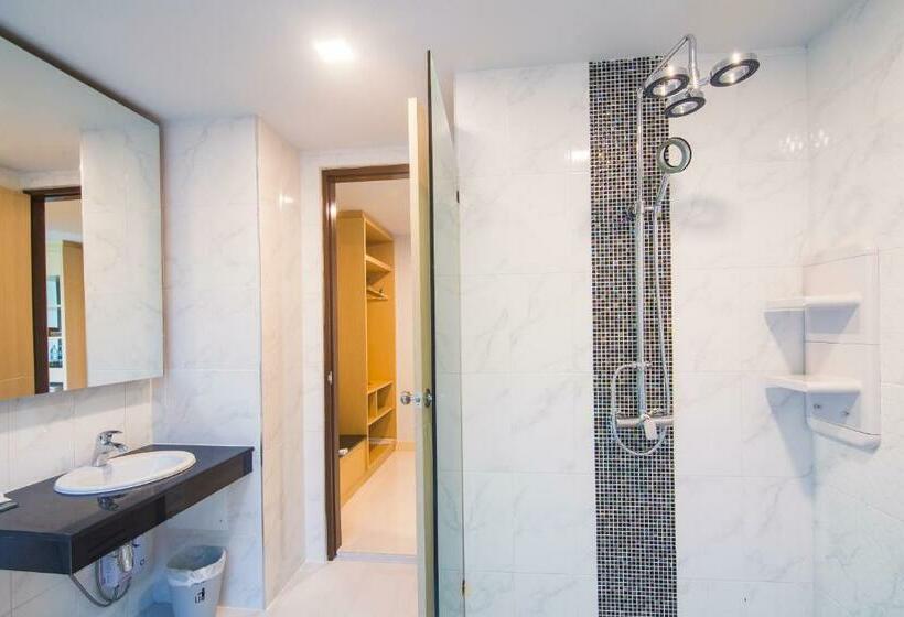 غرفة سوبيريور سرير كينج, The Peak