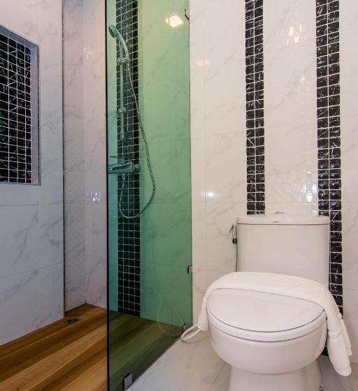 غرفة قياسية, The Peak