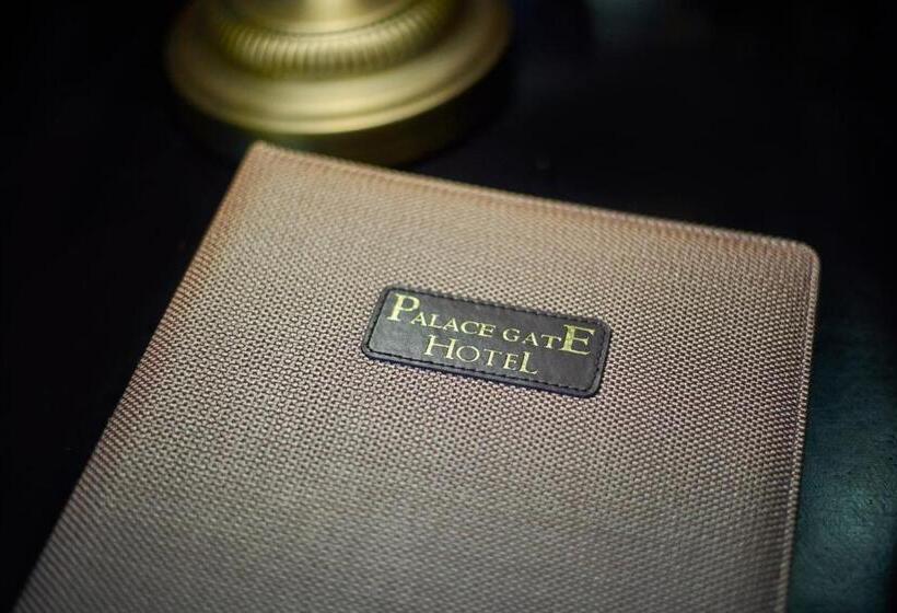 סוויטה עם נוף לנהר, Palace Gate Hotel & Resort By Ehm