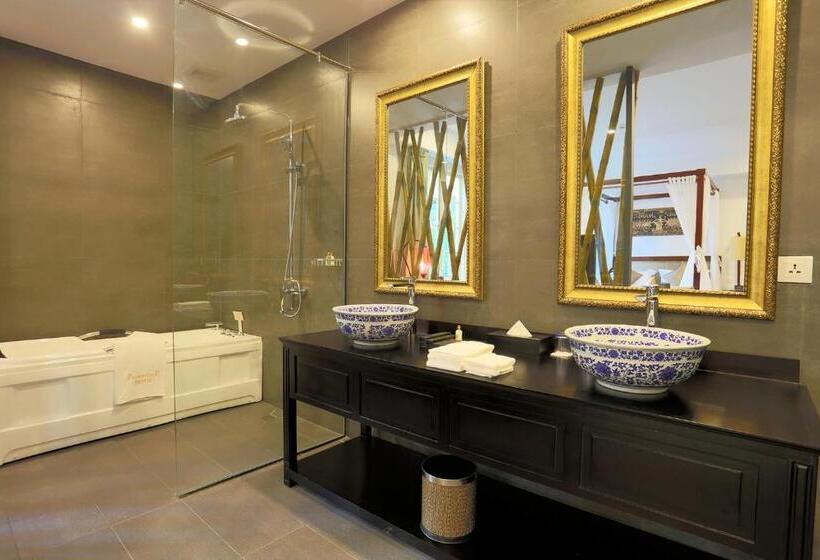 סוויטה, Palace Gate Hotel & Resort By Ehm