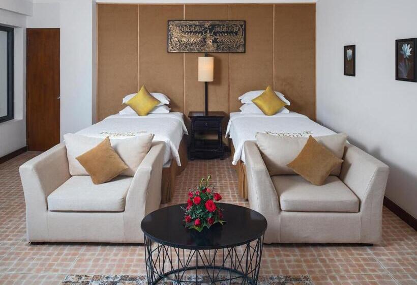 חדר מלכותי, Palace Gate Hotel & Resort By Ehm