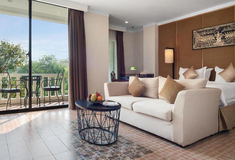 Королевский Люкс, Palace Gate Hotel & Resort By Ehm