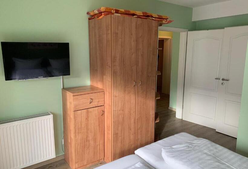 سوییت اجرایی, Suite Hotel Villa Erika