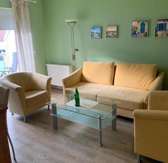 سوییت اجرایی, Suite Hotel Villa Erika