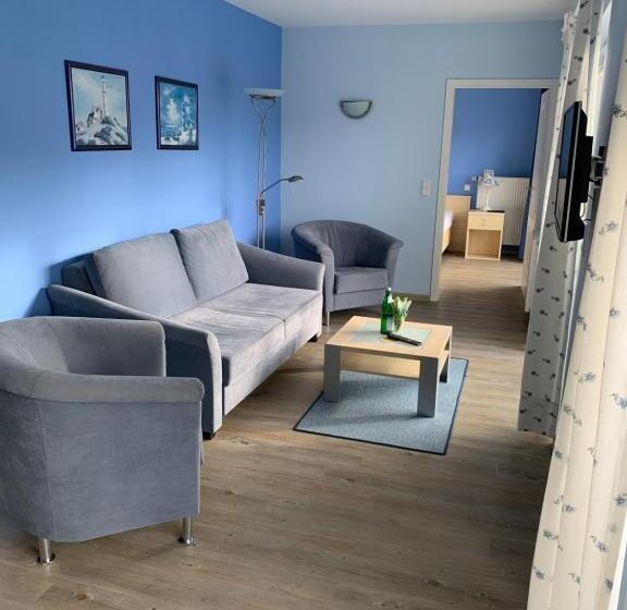 سوییت اجرایی, Suite Hotel Villa Erika