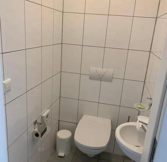 سوییت خانوادگی, Suite Hotel Villa Erika