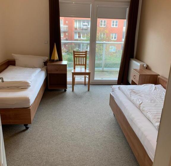 سوییت خانوادگی, Suite Hotel Villa Erika